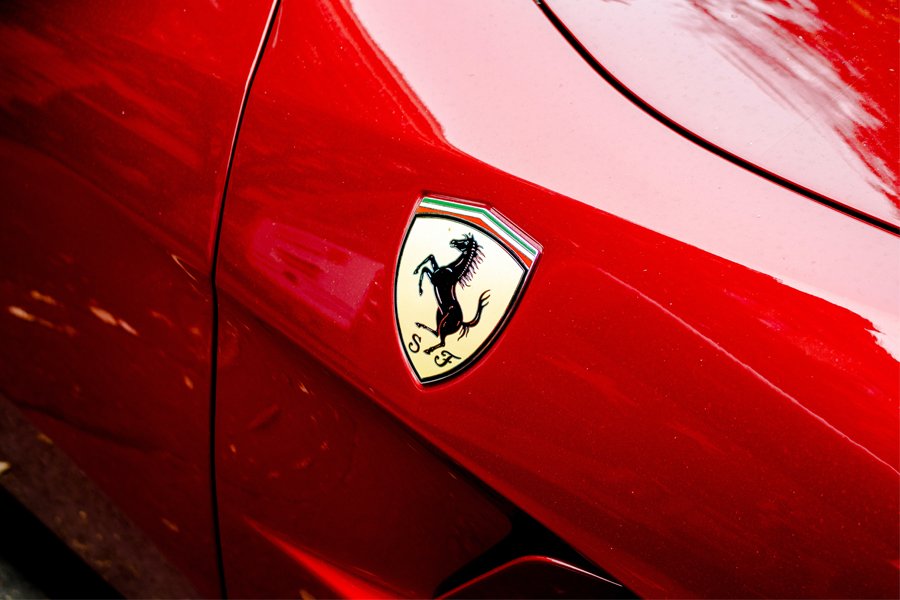 el ferrari mas barato