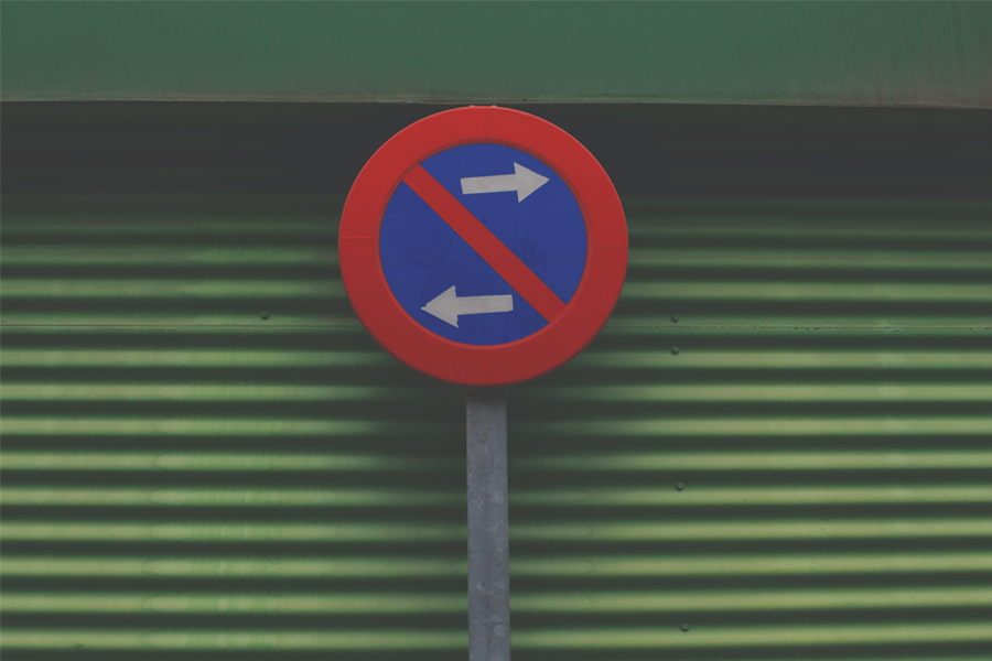 señal prohibido estacionar